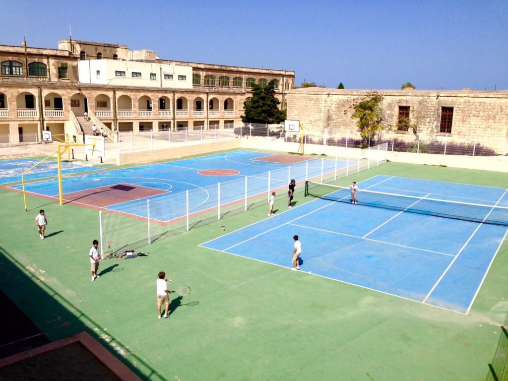 basketball & tennis court
